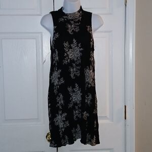 City Triangles  black white embroidered sleeveless dress Sz L